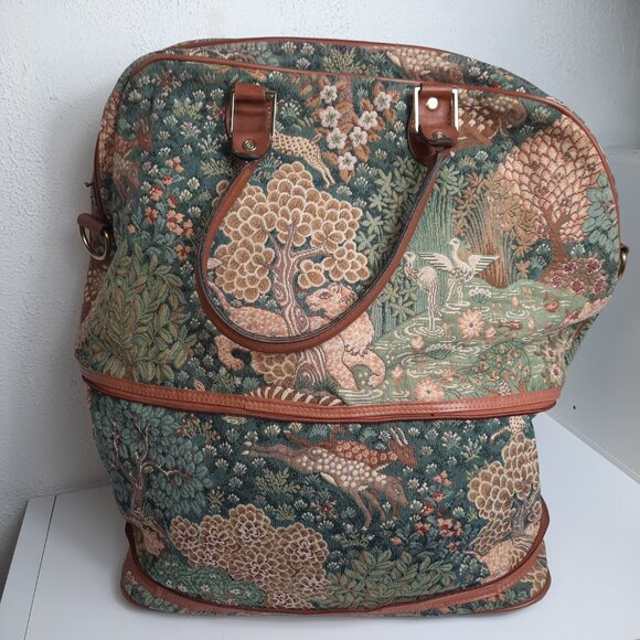Vintage Expandable Tapestry Bag Overnight Bag  Tote Pegasus Cottagecore Floral - Picture 11 of 16